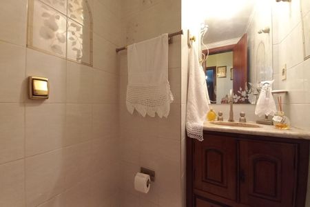 Apartamento à venda com 220m², 4 quartos e 2 vagasLavabo