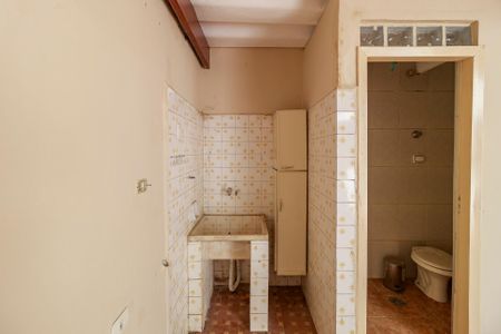 Casa à venda com 150m², 4 quartos e 1 vagaÁrea de Serviço