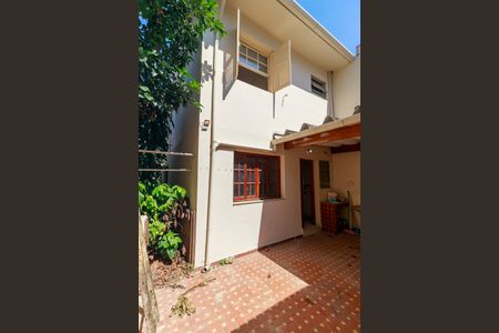 Casa à venda com 150m², 4 quartos e 1 vagaQuintal