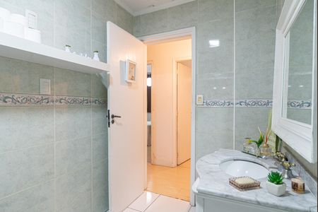 Apartamento à venda com 125m², 3 quartos e sem vagaBanheiro