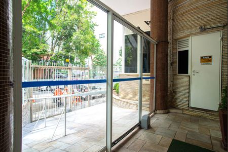 Apartamento à venda com 125m², 3 quartos e sem vagaÁrea comum - Entrada do Edifício