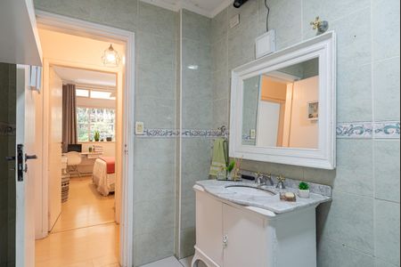 Apartamento à venda com 125m², 3 quartos e sem vagaBanheiro