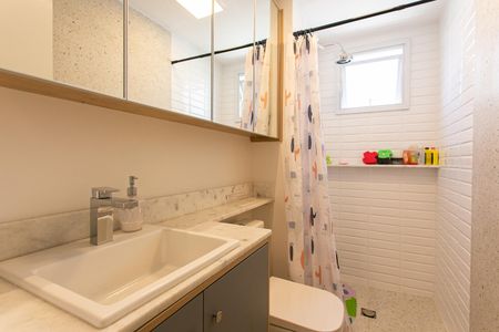 Apartamento à venda com 84m², 3 quartos e 2 vagasBanheiro Social