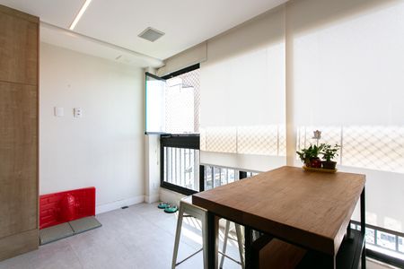 Apartamento à venda com 84m², 3 quartos e 2 vagasVaranda gourmet