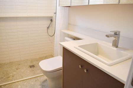 Apartamento à venda com 84m², 3 quartos e 2 vagas Apartamento à venda com 84m², 3 quartos e 2 vagasBanheiro Suíte