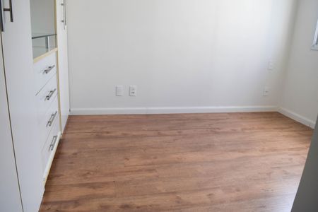 Apartamento à venda com 84m², 3 quartos e 2 vagas Apartamento à venda com 84m², 3 quartos e 2 vagasSuíte