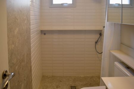 Apartamento à venda com 84m², 3 quartos e 2 vagas Apartamento à venda com 84m², 3 quartos e 2 vagasBanheiro Suíte