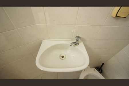 Apartamento à venda com 130m², 3 quartos e 4 vagasBanheiro de Serviço