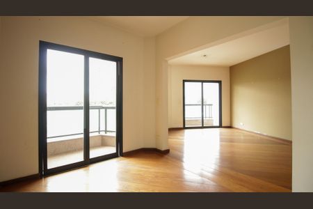 Apartamento à venda com 130m², 3 quartos e 4 vagasSala