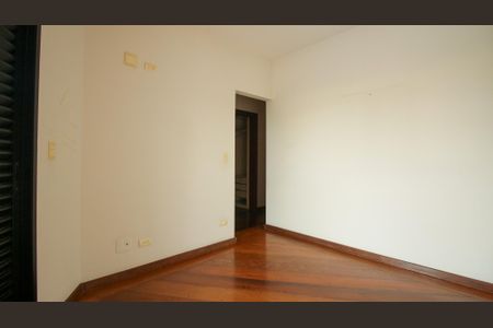 Apartamento à venda com 130m², 3 quartos e 4 vagasSuíte