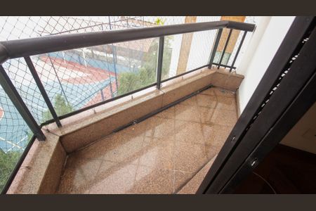 Apartamento à venda com 130m², 3 quartos e 4 vagasVaranda da Suíte