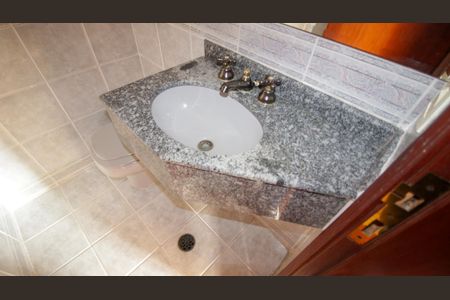 Apartamento à venda com 130m², 3 quartos e 4 vagasBanheiro Social