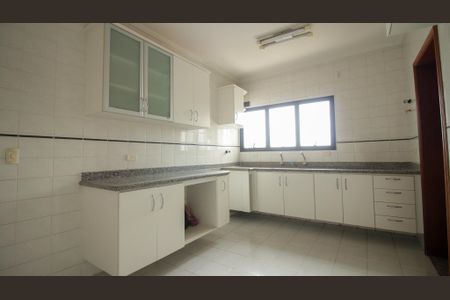 Apartamento à venda com 130m², 3 quartos e 4 vagasCozinha
