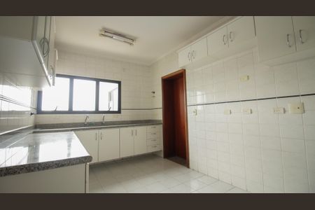 Apartamento à venda com 130m², 3 quartos e 4 vagasCozinha