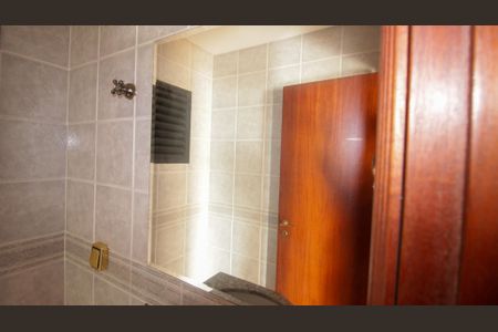 Apartamento à venda com 130m², 3 quartos e 4 vagasBanheiro Social