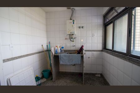 Apartamento à venda com 260m², 4 quartos e 3 vagasCozinha e Área de Serviço