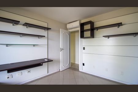 Apartamento à venda com 260m², 4 quartos e 3 vagasQuarto 2