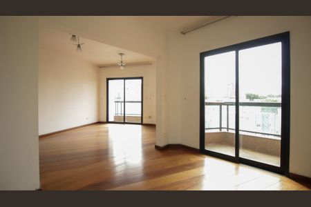 Apartamento à venda com 130m², 3 quartos e 5 vagas Apartamento à venda com 130m², 3 quartos e 5 vagasSala