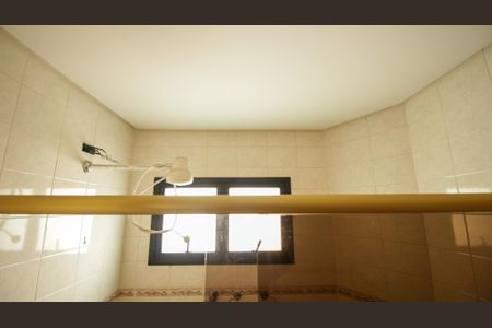 Apartamento à venda com 130m², 3 quartos e 5 vagas Apartamento à venda com 130m², 3 quartos e 5 vagasBanheiro da Suíte