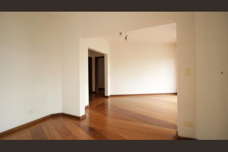 Apartamento à venda com 130m², 3 quartos e 5 vagas Apartamento à venda com 130m², 3 quartos e 5 vagasSala