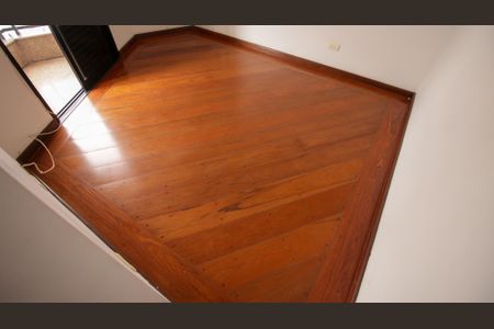 Apartamento à venda com 130m², 3 quartos e 5 vagas Apartamento à venda com 130m², 3 quartos e 5 vagasSuíte