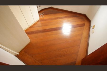 Apartamento à venda com 130m², 3 quartos e 5 vagas Apartamento à venda com 130m², 3 quartos e 5 vagasQuarto 2