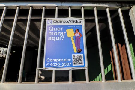 Casa à venda com 90m², 2 quartos e 2 vagas Casa à venda com 90m², 2 quartos e 2 vagasPlaquinha