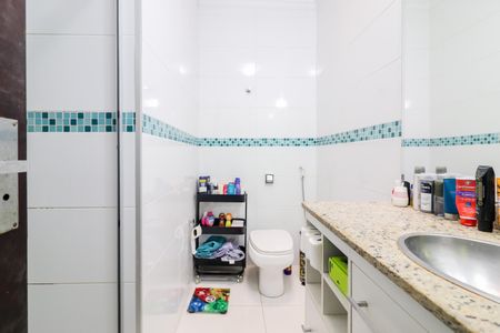 Casa à venda com 90m², 2 quartos e 2 vagas Casa à venda com 90m², 2 quartos e 2 vagasBanheiro