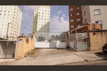 Apartamento à venda com 49m², 2 quartos e 1 vaga Apartamento à venda com 49m², 2 quartos e 1 vagaFachada
