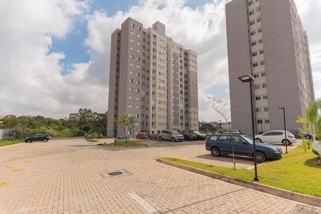 Apartamento para alugar com 48m², 2 quartos e 1 vaga Apartamento para alugar com 48m², 2 quartos e 1 vagaGaragens