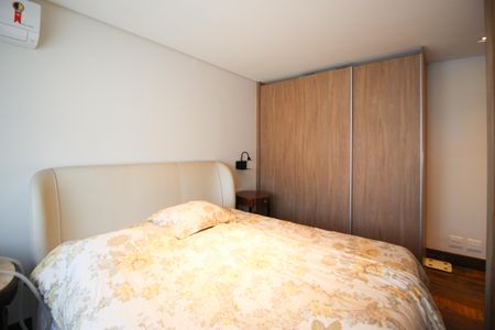 Casa à venda com 275m², 3 quartos e 4 vagasSuíte 1