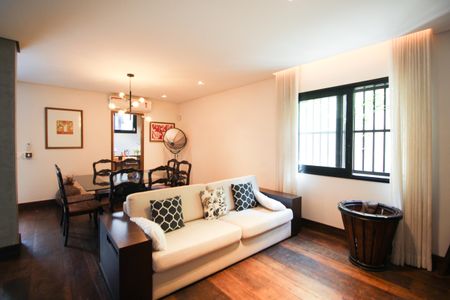 Casa à venda com 275m², 3 quartos e 4 vagasSala 1