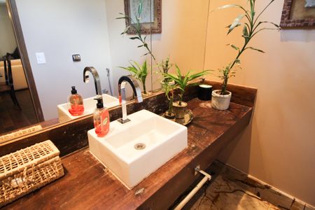 Casa à venda com 275m², 3 quartos e 4 vagasLavabo