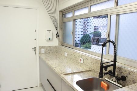 Apartamento à venda com 240m², 3 quartos e 3 vagasÁrea de Serviço