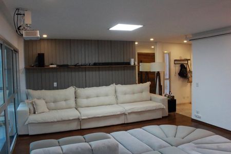 Apartamento à venda com 240m², 3 quartos e 3 vagasSala