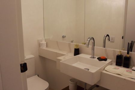 Apartamento à venda com 240m², 3 quartos e 3 vagasLavabo