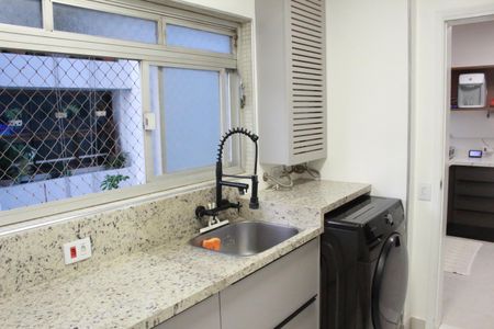 Apartamento à venda com 240m², 3 quartos e 3 vagasÁrea de Serviço