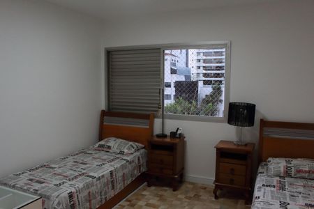 Apartamento à venda com 240m², 3 quartos e 3 vagasQuarto 2