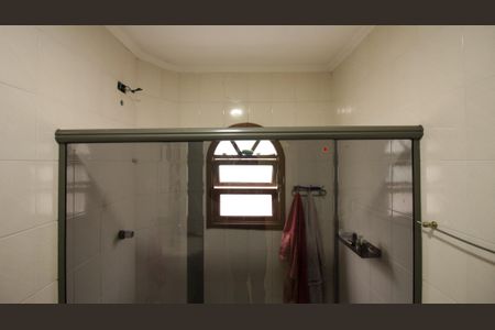 Casa para alugar com 190m², 3 quartos e 3 vagasBanheiro 