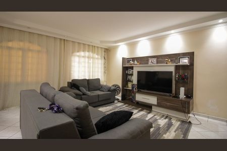 Casa para alugar com 190m², 3 quartos e 3 vagasSala