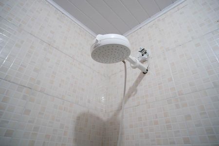 Casa à venda com 220m², 4 quartos e 2 vagasBanheiro 2