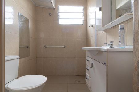 Casa à venda com 220m², 6 quartos e 2 vagasCasa 3 - Banheiro