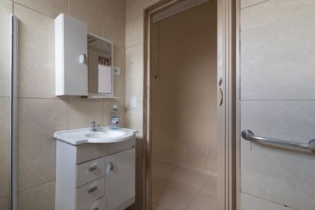 Casa à venda com 220m², 6 quartos e 2 vagasCasa 3 - Banheiro