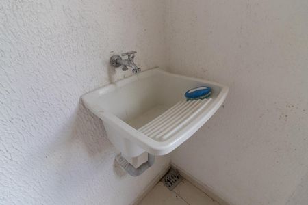 Casa à venda com 220m², 6 quartos e 2 vagasCasa 3 - Área de Serviço