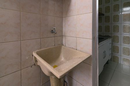 Casa à venda com 220m², 6 quartos e 2 vagasCasa 2 - Área de Serviço