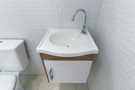 Casa à venda com 220m², 6 quartos e 2 vagasCasa 2 - Banheiro da Suíte