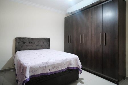 Casa à venda com 220m², 4 quartos e 2 vagasQuarto 1