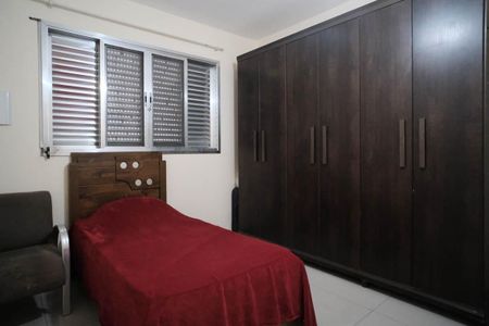 Casa à venda com 220m², 4 quartos e 2 vagasQuarto 2