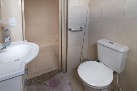 Casa à venda com 220m², 6 quartos e 2 vagasCasa 3 - Banheiro