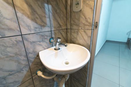 Casa à venda com 220m², 6 quartos e 2 vagasCasa 2 - Banheiro